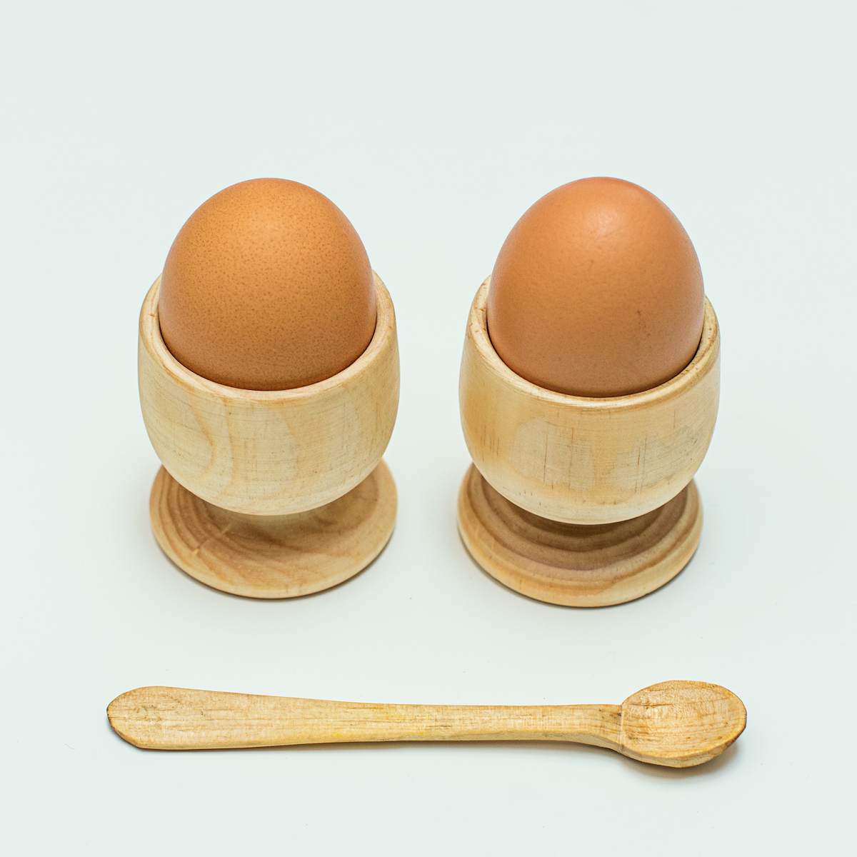 Timber egg cup set